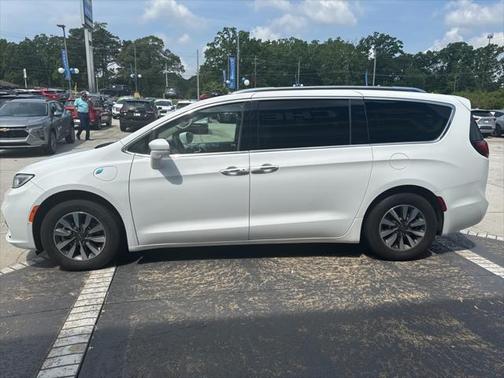 2021 Chrysler Pacifica Hybrid Touring L