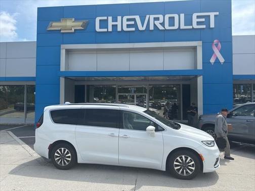 2021 Chrysler Pacifica Hybrid Touring L