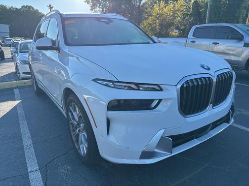 2023 BMW X7 xDrive40i