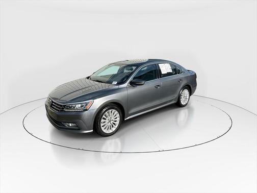 2016 Volkswagen Passat 1.8T SE