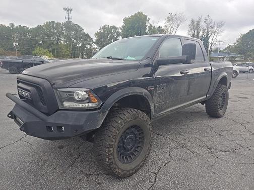 2019 RAM 1500 Classic Warlock Crew Cab 4x4 5'7' Box