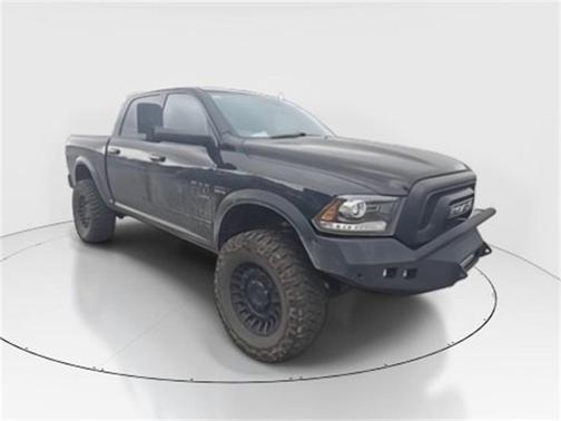 2019 RAM 1500 Classic Warlock Crew Cab 4x4 5'7' Box