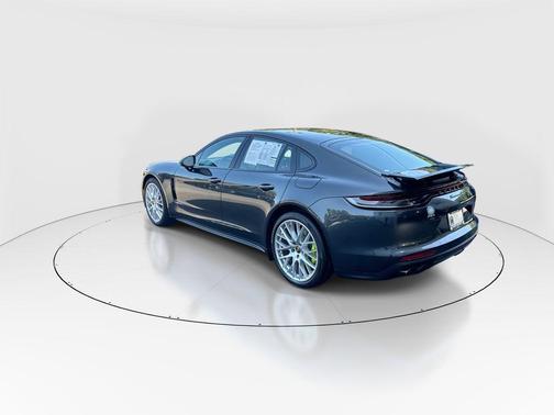 2023 Porsche Panamera 4S