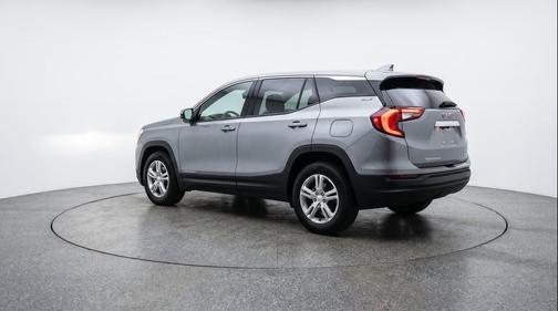 Sterling Gray Metallic 2024 GMC Terrain SLE