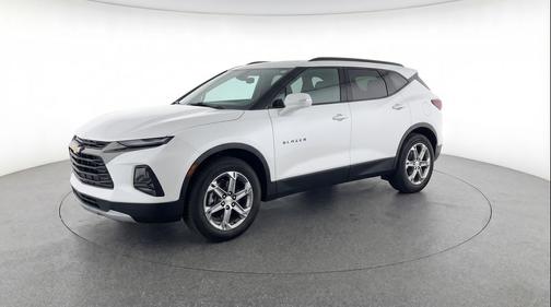 Summit White 2025 Chevrolet Blazer 2LT