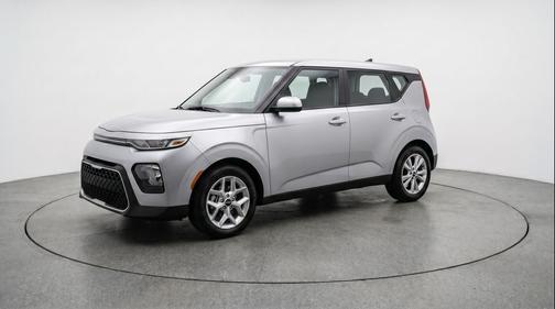 Steel Gray 2025 Kia Soul LX
