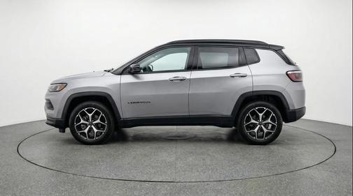 Silver Zynith Metallic Clearcoat 2025 Jeep Compass Limited