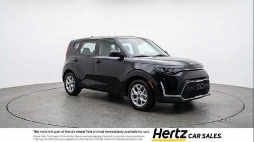 Fusion Black 2025 Kia Soul LX