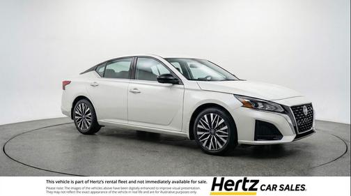 Glacier White 2025 Nissan Altima SV FWD