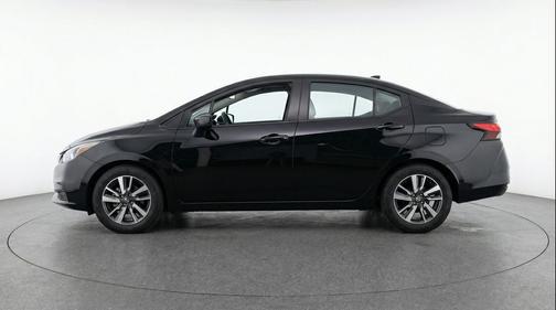Super Black 2025 Nissan Versa 1.6 SV