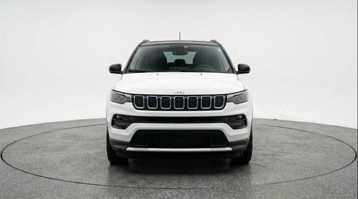 Bright White Clearcoat 2025 Jeep Compass Limited