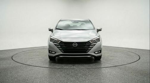 Brilliant Silver Metallic 2025 Nissan Versa 1.6 SV