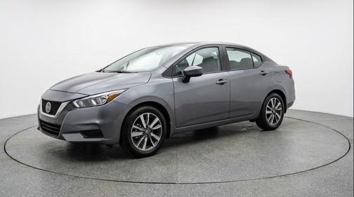 Gun Metallic 2025 Nissan Versa 1.6 SV