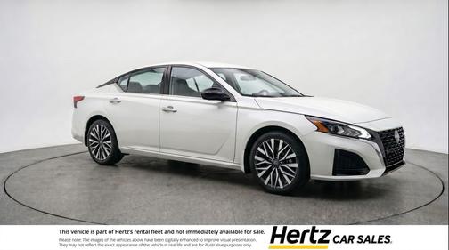Glacier White 2025 Nissan Altima SV FWD