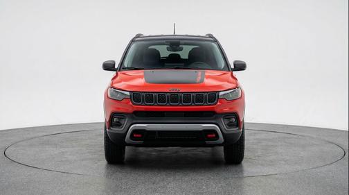 Red Hot Pearlcoat 2025 Jeep Compass Trailhawk