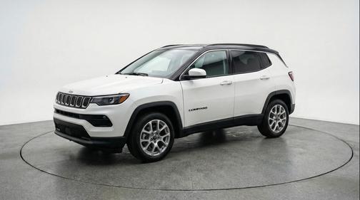 Bright White Clearcoat 2025 Jeep Compass Limited