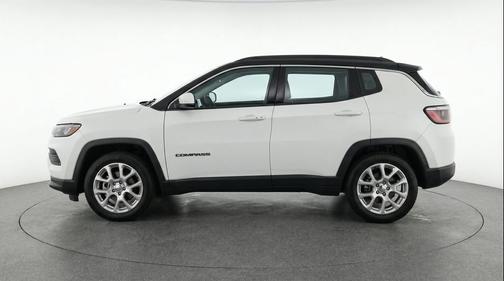 Bright White Clearcoat 2025 Jeep Compass Limited