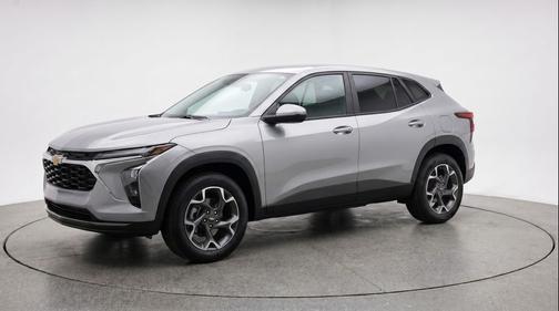 Sterling Gray Metallic 2025 Chevrolet Trax LT