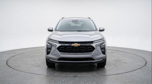 Sterling Gray Metallic 2025 Chevrolet Trax LT