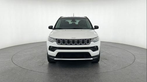 Bright White Clearcoat 2025 Jeep Compass Limited