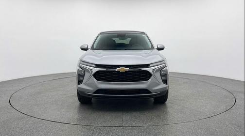 Sterling Gray Metallic 2025 Chevrolet Trax LT