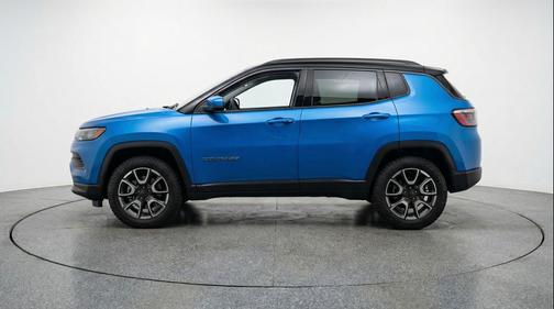 Hydro Blue Pearlcoat 2025 Jeep Compass Trailhawk