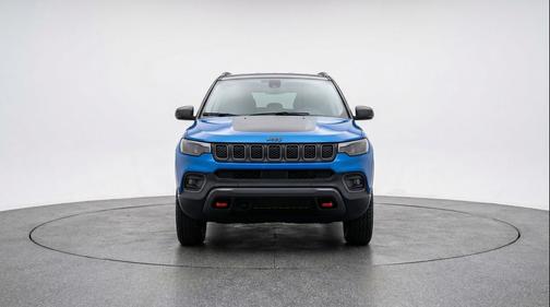 Hydro Blue Pearlcoat 2025 Jeep Compass Trailhawk