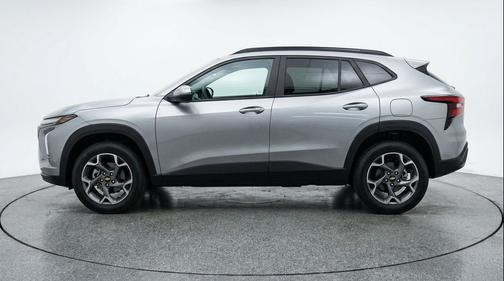 Sterling Gray Metallic 2025 Chevrolet Trax LT