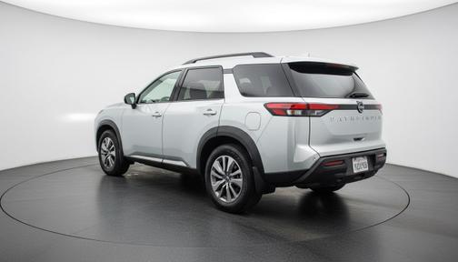 Brilliant Silver Metallic 2025 Nissan Pathfinder SV FWD