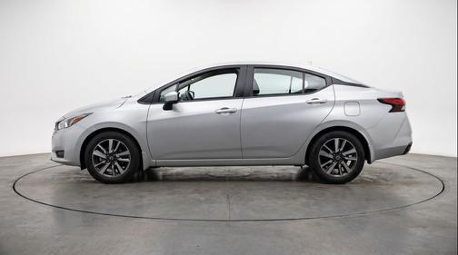 Brilliant Silver Metallic 2025 Nissan Versa 1.6 SV