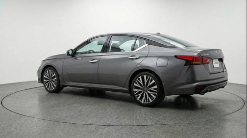 Gun Metallic 2025 Nissan Altima SV FWD