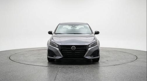 Gun Metallic 2025 Nissan Altima SV FWD