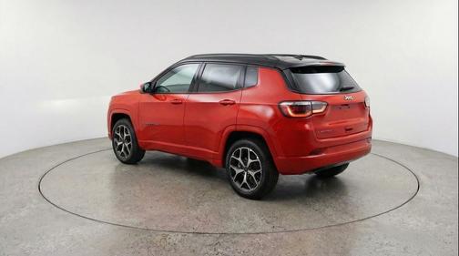 Red Hot Pearlcoat 2025 Jeep Compass Limited