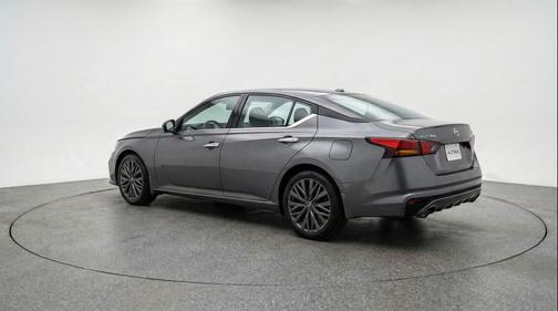 Gun Metallic 2025 Nissan Altima SV FWD