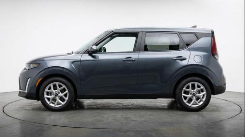 Gravity Gray 2025 Kia Soul LX