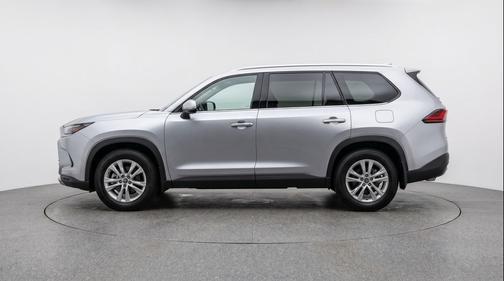 Celestial Silver Metallic 2025 Toyota Highlander LE