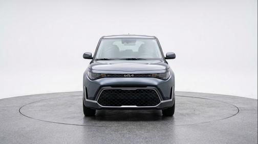 Gravity Gray 2025 Kia Soul LX