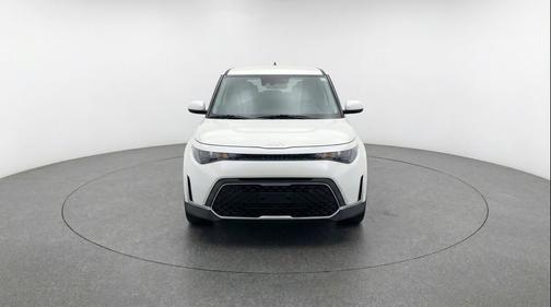 Snow White Pearl 2025 Kia Soul LX