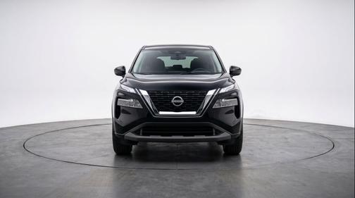 Super Black 2025 Nissan Rogue SV