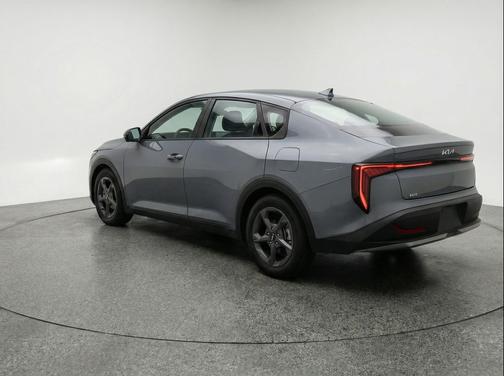 Interstellar Gray 2025 Kia K4 LXS