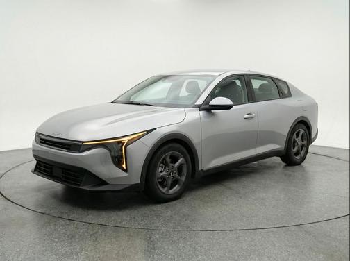 Morning Haze 2025 Kia K4 LXS