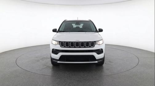 Bright White Clearcoat 2025 Jeep Compass Limited