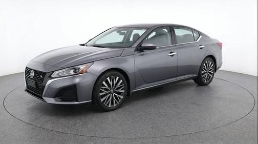Gun Metallic 2025 Nissan Altima SV FWD