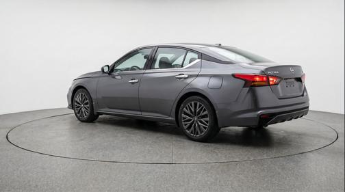 Gun Metallic 2025 Nissan Altima SV FWD