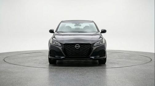Super Black 2025 Nissan Altima SV FWD