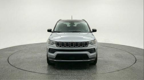 Silver Zynith Metallic Clearcoat 2025 Jeep Compass Limited