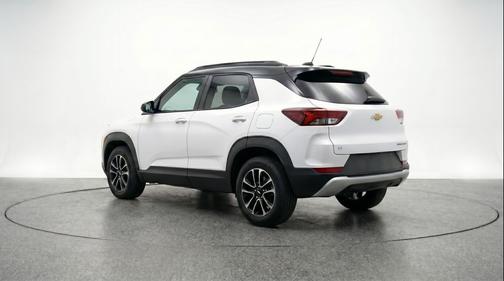Summit White 2025 Chevrolet Trailblazer LT