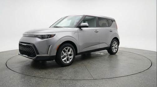 Gravity Gray 2025 Kia Soul LX