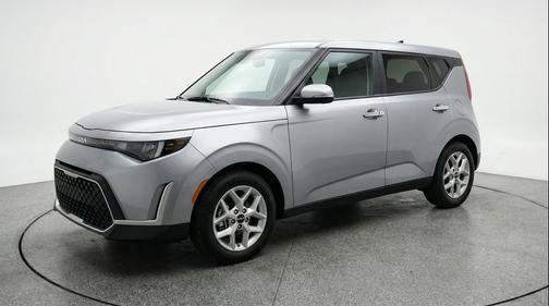 Steel Gray 2025 Kia Soul LX