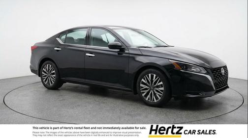 Super Black 2025 Nissan Altima SV FWD
